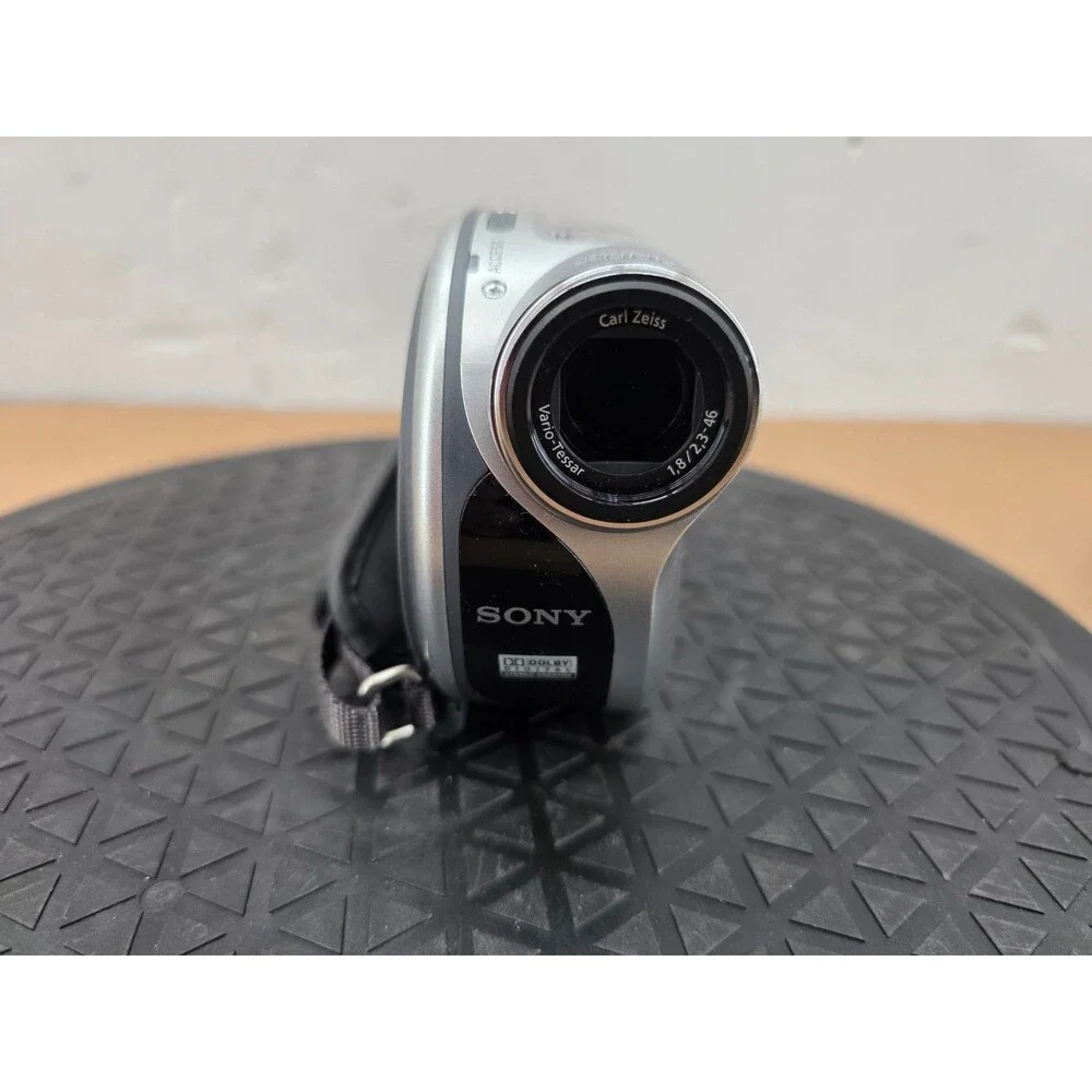 Sony Handycam DCR-DVD105 DVD Camcorder Tested w/ Battery & AC Adapter